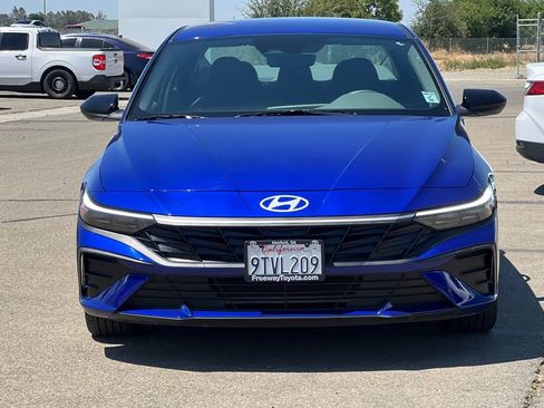Used 2025 Hyundai Elantra Sport w/ Cargo Package FWD image 11