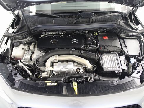 Certified 2025 Mercedes-Benz GLA 250 GLA 250 image 12