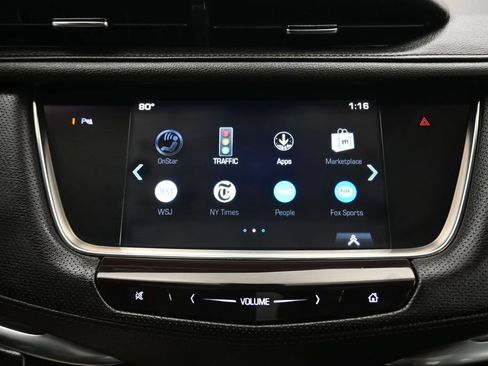 Used 2018 Cadillac XT5 Luxury w/ Driver Awareness Package FWD image 19