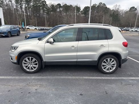 Used 2013 Volkswagen Tiguan SE image 13