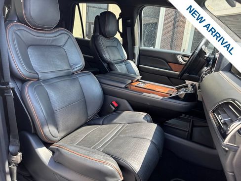 Used 2023 Lincoln Navigator L Black Label AWD/4WD image 9