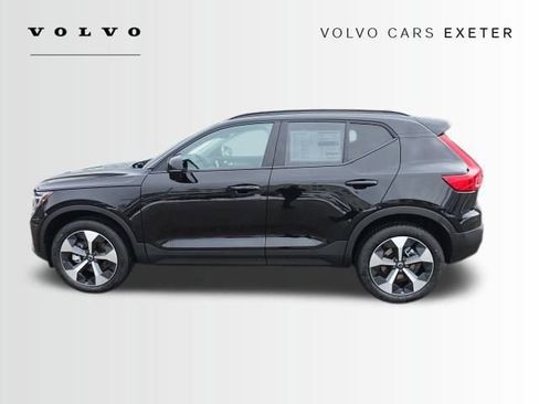 New 2026 Volvo XC40 B5 Plus w/ Protection Package Premier AWD/4WD image 4