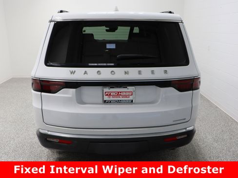Used 2022 Jeep Wagoneer Series III w/ Premium Group I image 8