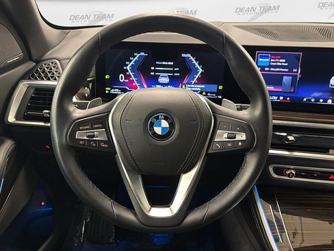 Used 2025 BMW X5 xDrive50e AWD/4WD image 46