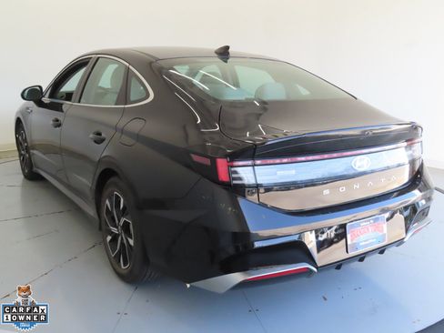 Used 2025 Hyundai Sonata SEL FWD image 3