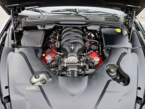 Used 2013 Maserati GranTurismo MC image 35