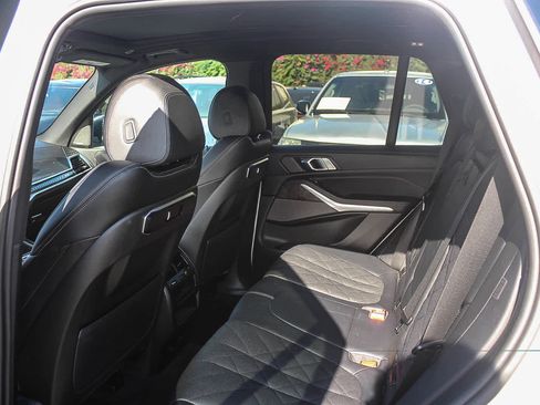 Used 2024 BMW X5 xDrive40i w/ Premium Package AWD/4WD image 17