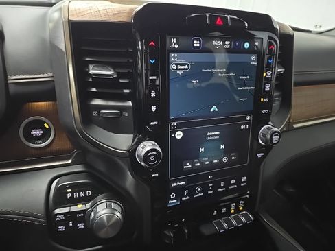 Used 2022 RAM 1500 Limited w/ Body-Colour Bumper Group AWD/4WD image 26