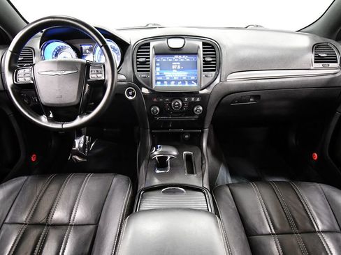 Used 2014 Chrysler 300 S image 3