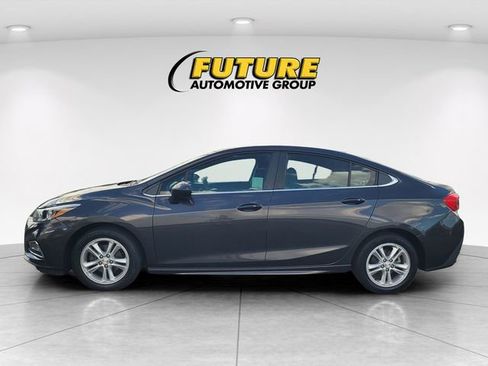 Used 2016 Chevrolet Cruze LT w/ Sun And Sound Package image 6