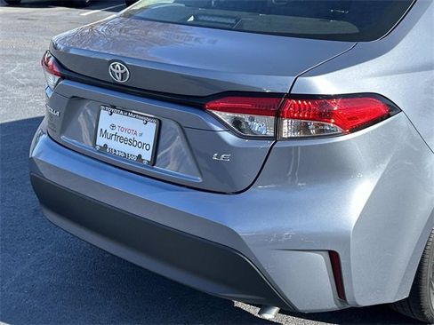 Used 2023 Toyota Corolla LE image 11