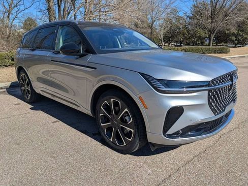 New 2026 Lincoln Nautilus Premier w/ Jet Appearance Package image 4