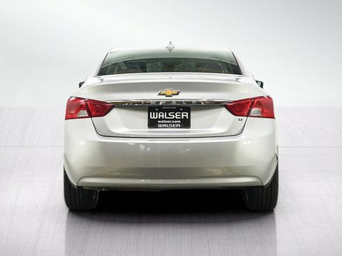Used 2018 Chevrolet Impala LT FWD image 4
