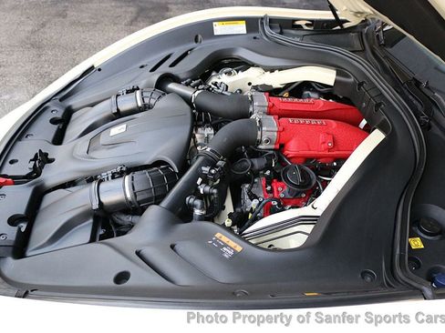 Used 2022 Ferrari Roma image 13