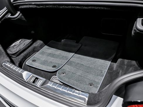 Used 2024 Bentley Continental GT image 15