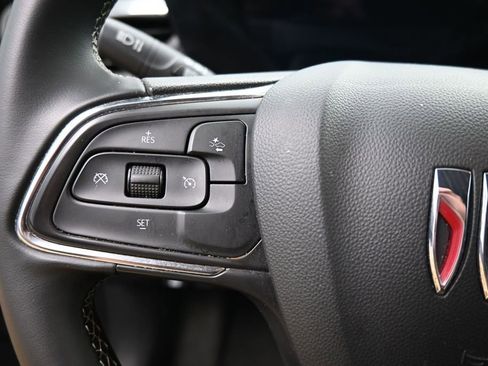 Used 2025 Buick Encore GX Preferred AWD/4WD image 16