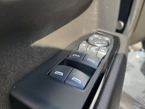 Used 2024 GMC Sierra 3500 AT4 w/ AT4 Premium Plus Package image 24