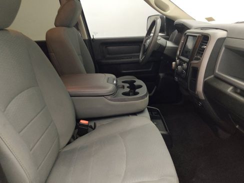 Used 2019 RAM 1500 Express w/ Express Value Package AWD/4WD image 21