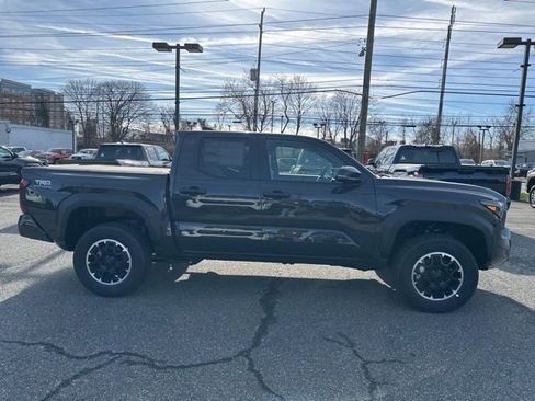 New 2026 Toyota Tacoma TRD Off-Road image 6