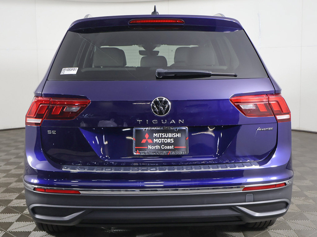 Used 2023 Volkswagen Tiguan SE AWD/4WD image 11