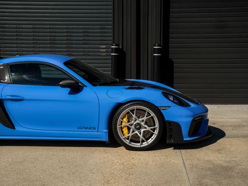 Certified 2023 Porsche 718 Cayman GT4 RS image 15