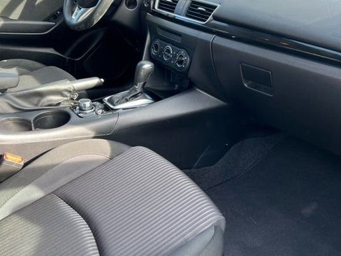 Used 2016 MAZDA MAZDA3 i Sport w/ Preferred Equipment Package image 17