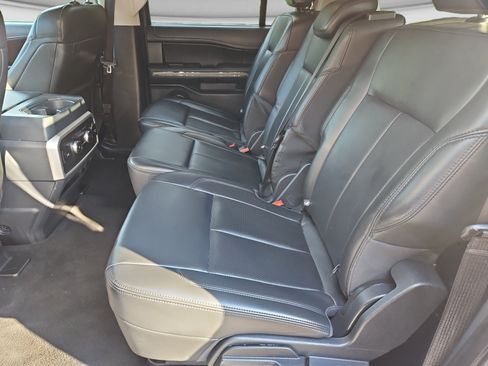Used 2024 Ford Expedition Max XLT RWD image 14