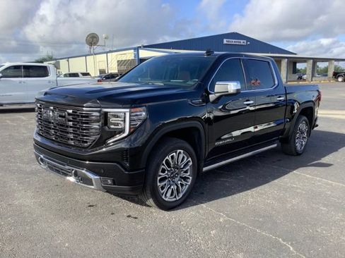 Certified 2026 GMC Sierra 1500 Denali Ultimate AWD/4WD image 1