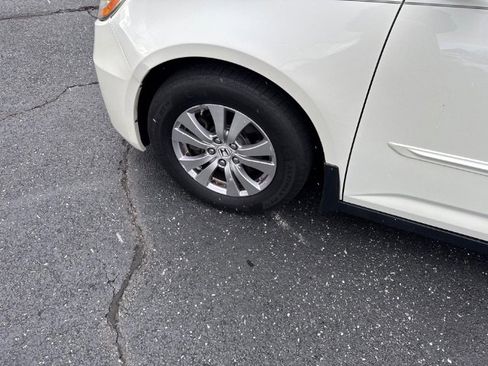 Used 2014 Honda Odyssey EX-L image 10