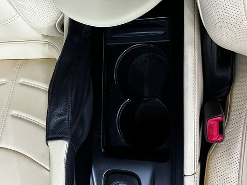 Used 2016 Nissan GT-R Premium image 27