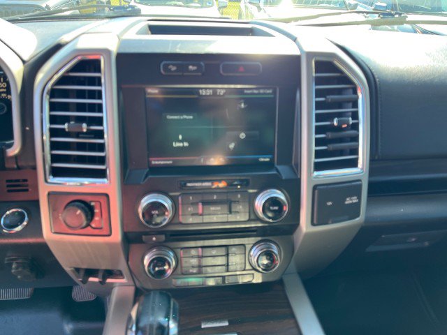 Used 2015 Ford F150 Lariat w/ Equipment Group 502A Luxury AWD/4WD image 22