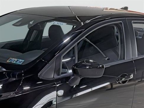Used 2025 Nissan Versa SV w/ Trunk Package FWD image 9
