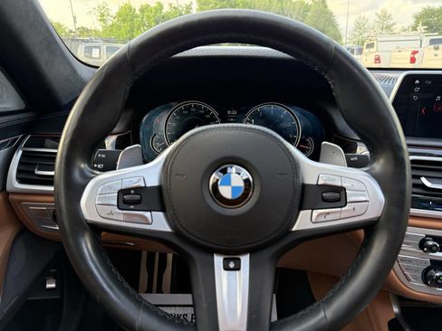 Used 2018 BMW M760i xDrive AWD/4WD image 26