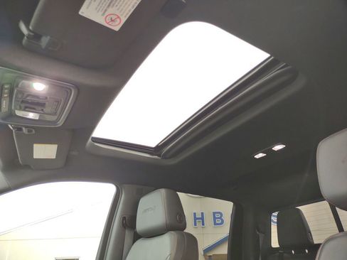Used 2020 GMC Sierra 2500 AT4 w/ AT4 Premium Package AWD/4WD image 32