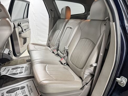 Used 2017 Buick Enclave Leather w/ Trailering Package FWD image 8