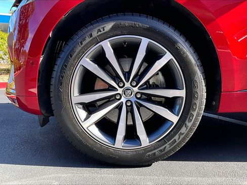 Used 2024 Jaguar F-PACE R-Dynamic S image 8