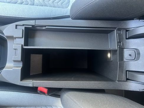 Used 2022 Chevrolet Equinox LS w/ LS Convenience Package image 37