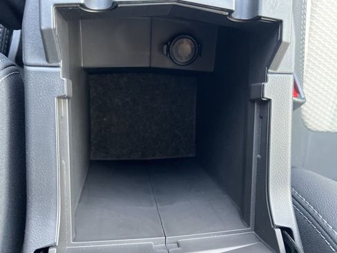 Certified 2023 Subaru Forester Premium image 21