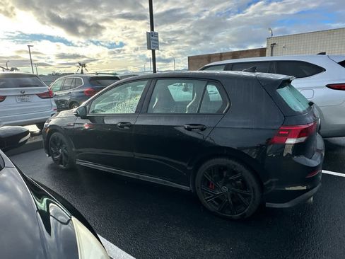 Used 2023 Volkswagen GTI SE w/ SE Leather Package image 9