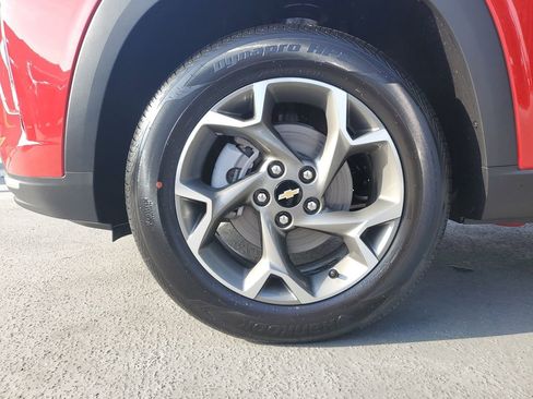 New 2026 Chevrolet Trax LT image 6