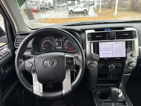 Used 2020 Toyota 4Runner SR5 image 16