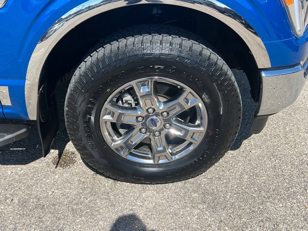 Used 2021 Ford F150 XLT w/ Equipment Group 302A High AWD/4WD image 10