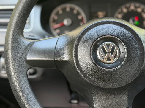 Used 2012 Volkswagen Jetta SE FWD image 22