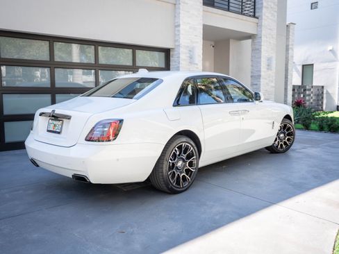 Used 2022 Rolls-Royce Ghost Black Badge AWD/4WD image 15