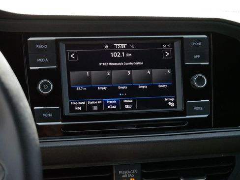 Certified 2023 Volkswagen Jetta Sport FWD image 22