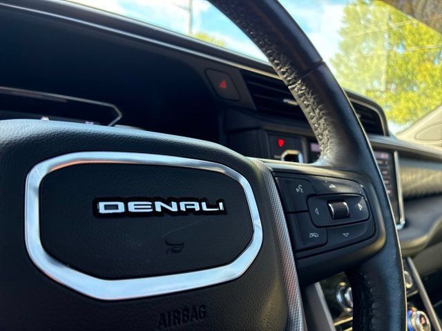 Used 2021 GMC Yukon Denali w/ Denali Ultimate Package AWD/4WD image 31