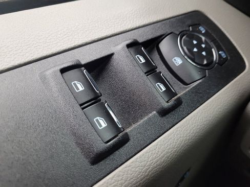 Used 2019 Ford F150 XLT w/ Equipment Group 302A Luxury AWD/4WD image 27