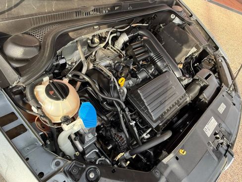 Used 2017 Volkswagen Jetta S image 24