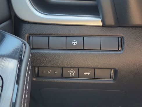 New 2026 Nissan Rogue SV FWD image 21