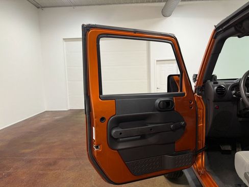 Used 2010 Jeep Wrangler Unlimited Sport image 55